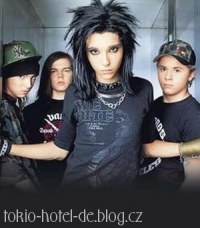 [~~TOKIO HOTEL~~]